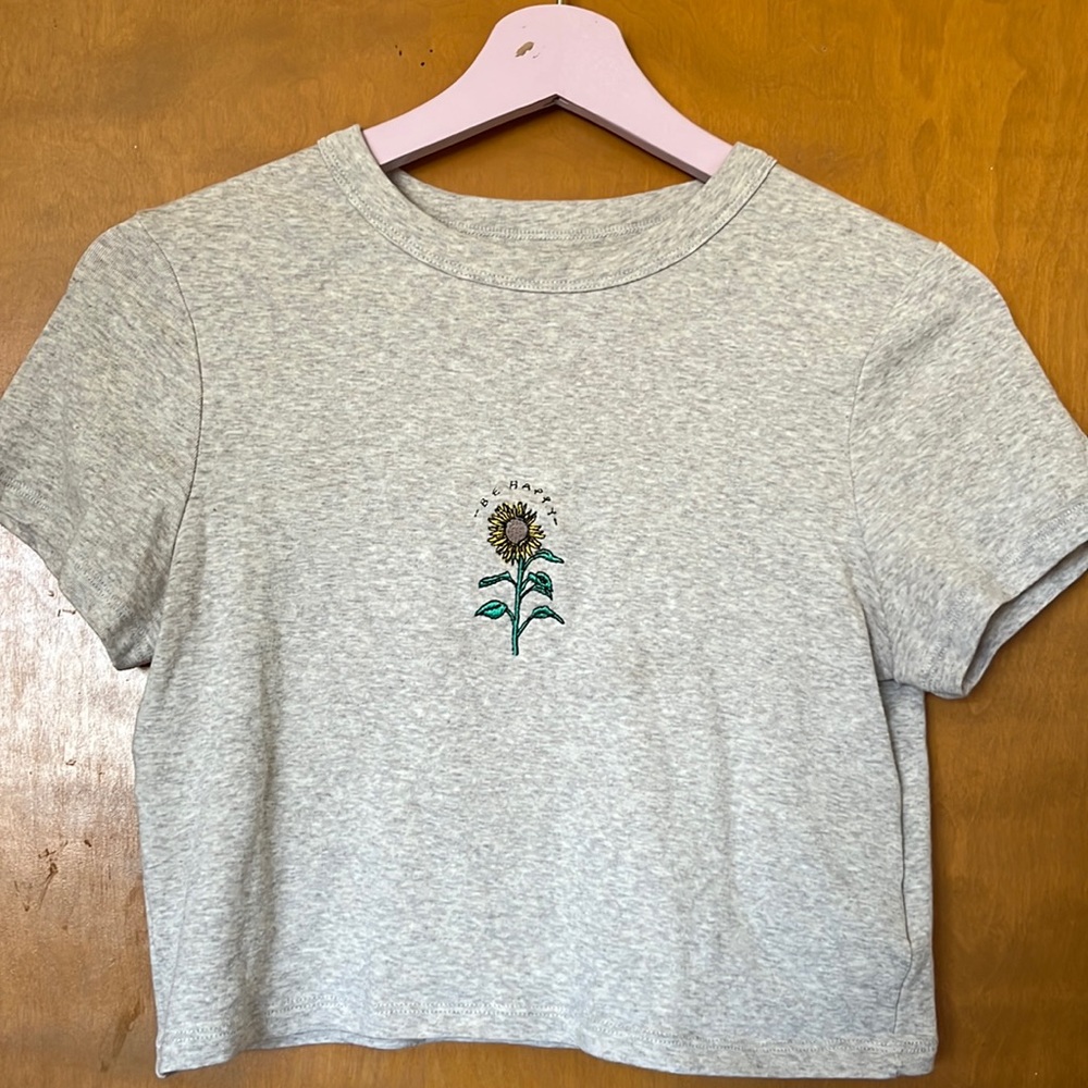 Be happy gray crop top